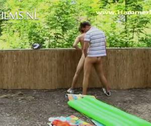 Het is nu officieel lente, weer tijd voor gay buitensex