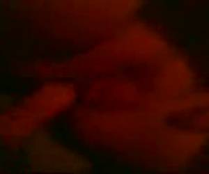 Harde lul glijdt in haar natte kutje