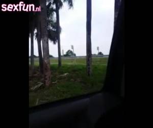 Zij neukt zijn grote neger lul