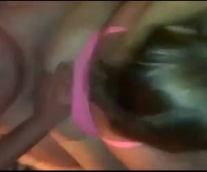 Blank getrouwd stel en hun speciale neger vriend in trio