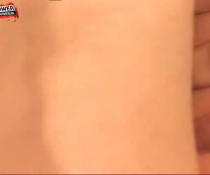 Hij laat zich pijpen en neukt zijn vrouw en zijn minnares